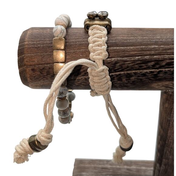 Mixed Lot Clear Pink Rhinestones Howlite 2 Necklaces & 2 Coordinating Bracelets - Picture 4 of 10